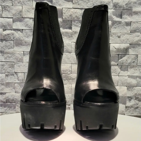 Versace platform ankle boots - Picture 2 of 5